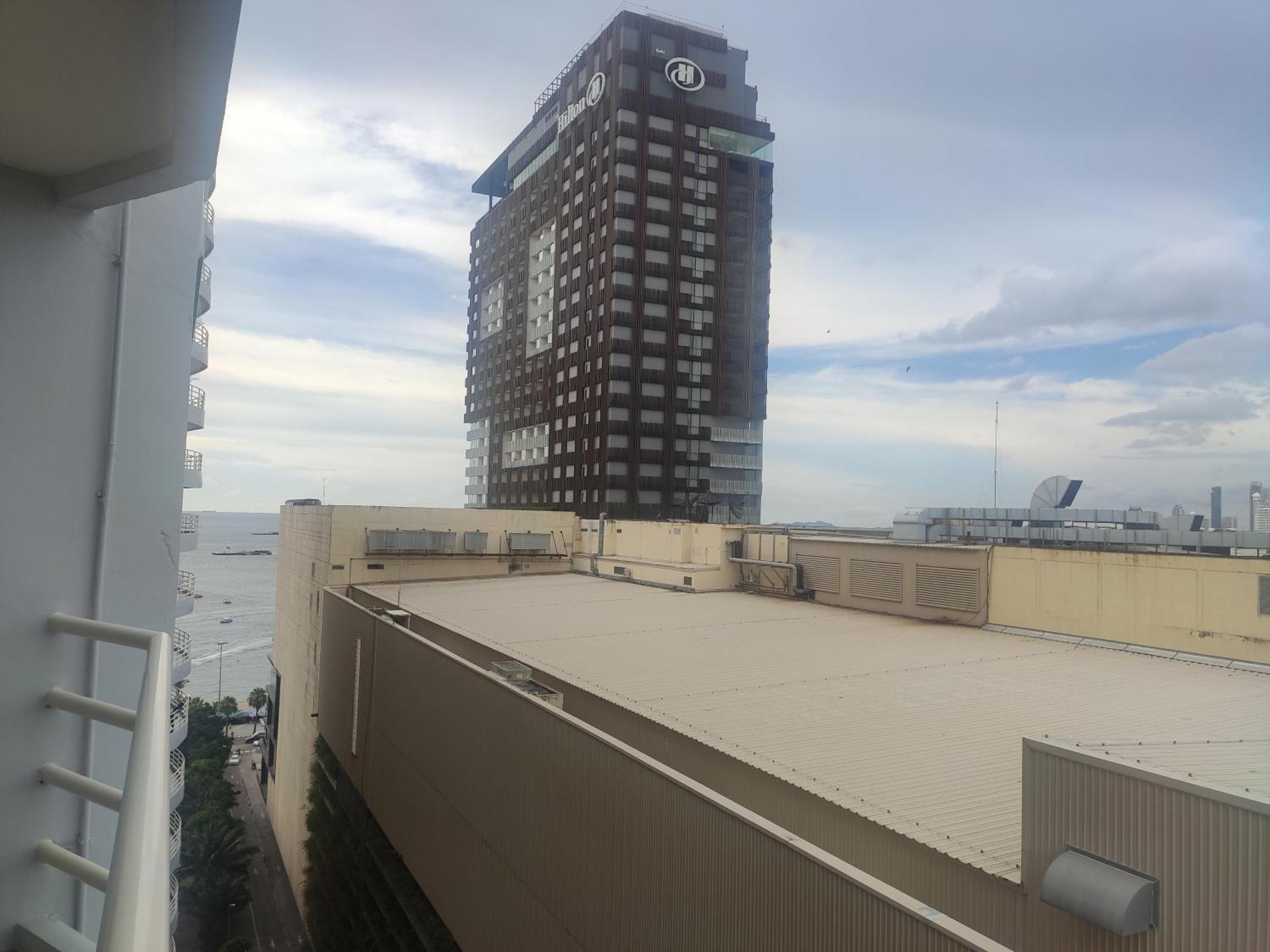 View Talay 6 Pattaya Beach By Anatolia Condo Suite Bagian luar foto