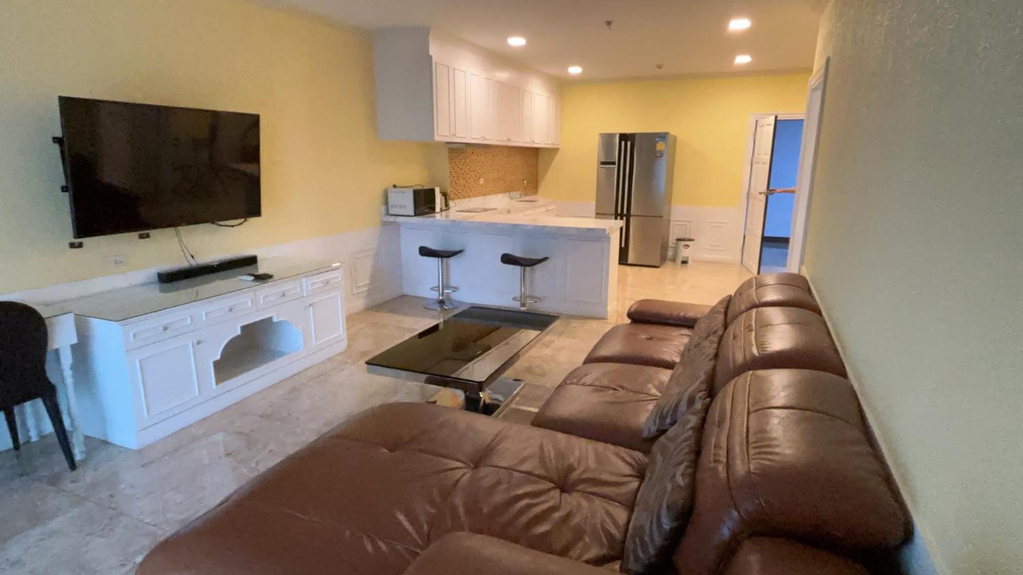 View Talay 6 Pattaya Beach By Anatolia Condo Suite Bagian luar foto