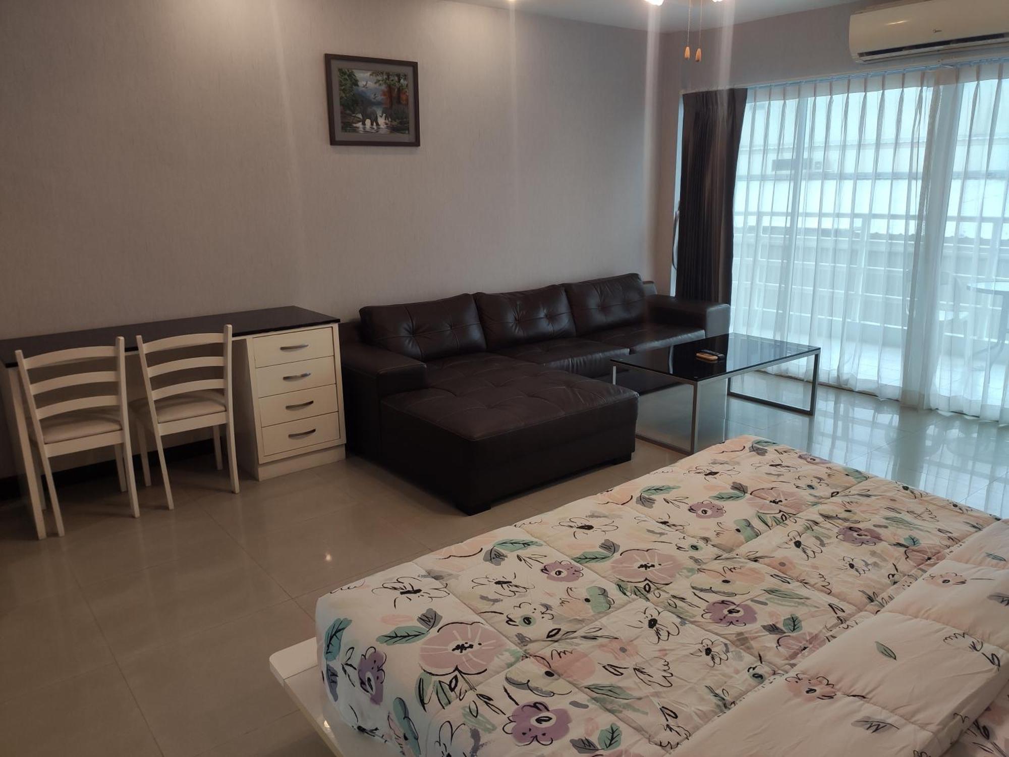 View Talay 6 Pattaya Beach By Anatolia Condo Suite Bagian luar foto