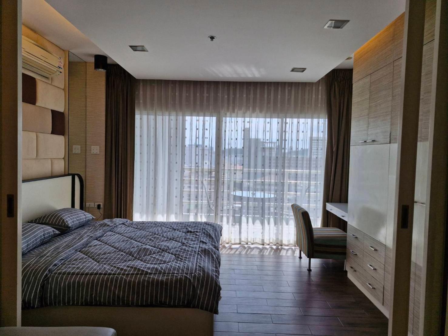 View Talay 6 Pattaya Beach By Anatolia Condo Suite Bagian luar foto