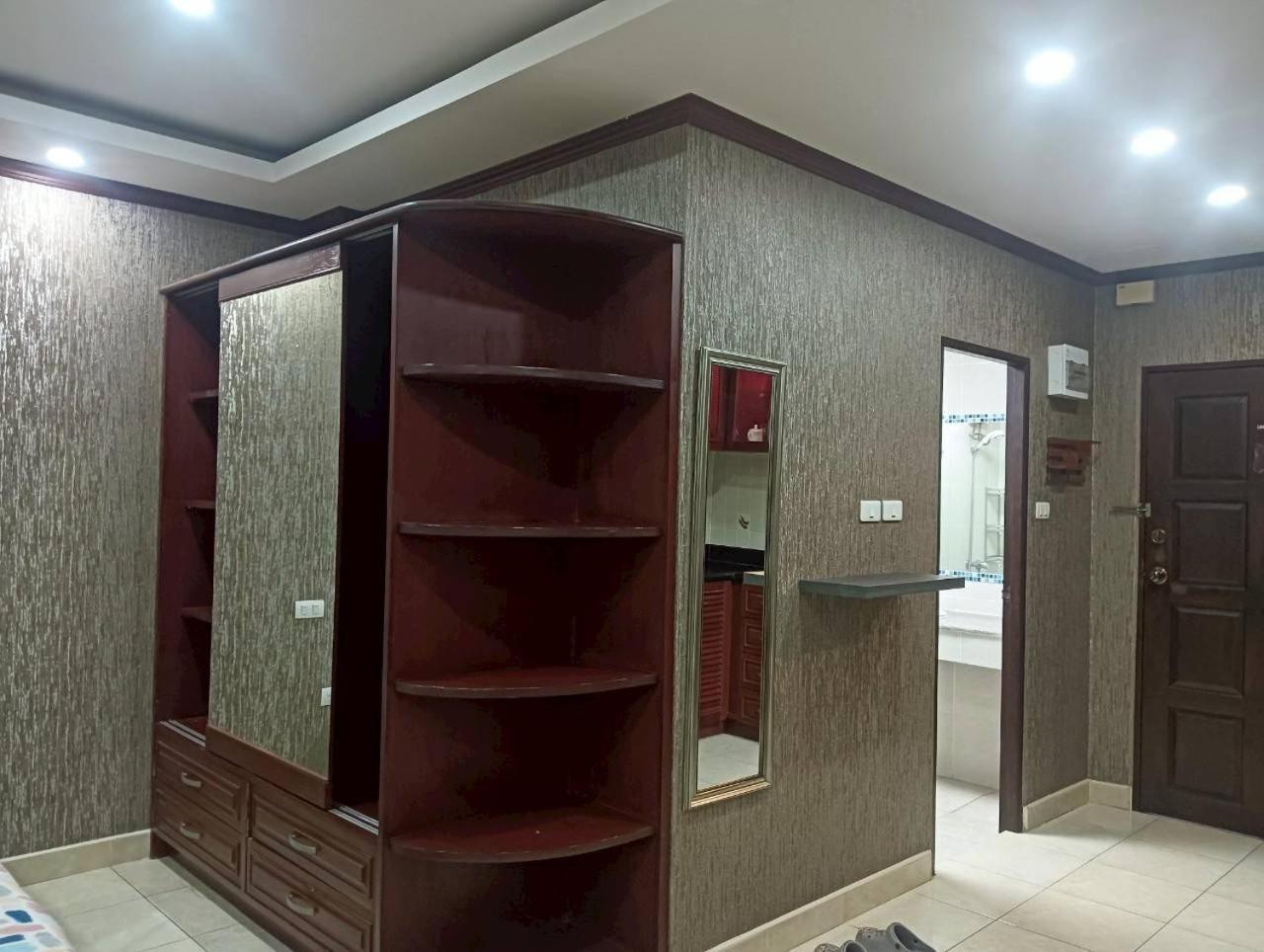 View Talay 6 Pattaya Beach By Anatolia Condo Suite Bagian luar foto